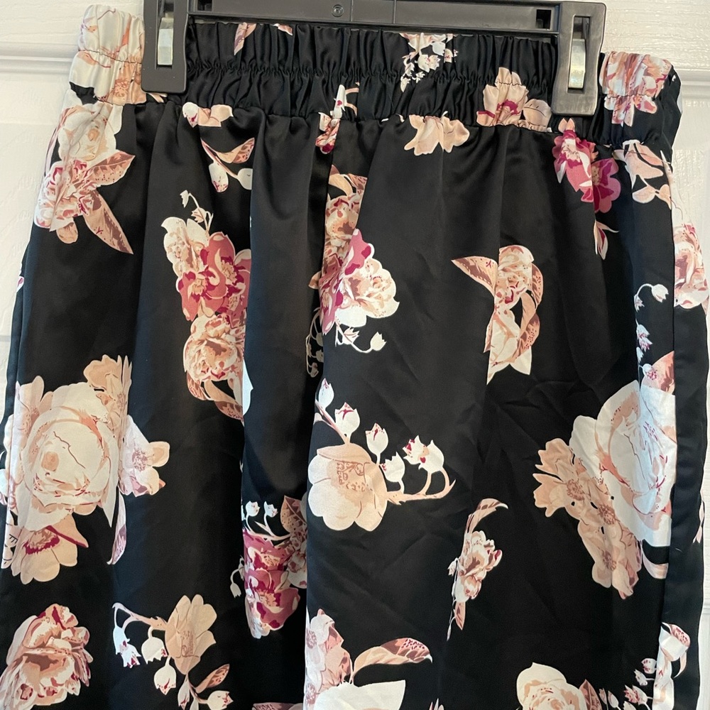 Floral pants - Picture 4 of 7